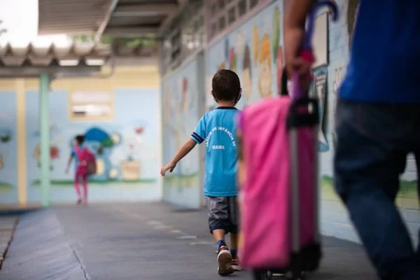 Câmeras, detectores de metal e PMs: veja medidas adotadas por estados após ataques em escolas